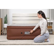 Надувная кровать Bestway 69160 с электронасосом, 203 х 152 х 51 см. фото 37