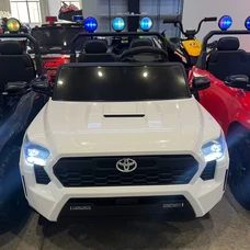 Двухместный детский электромобиль M 6408EBLR-1 белый Toyota