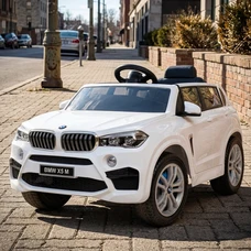 Детский электромобиль M 4522EBLR-1 белый BMW с музыкой и светом