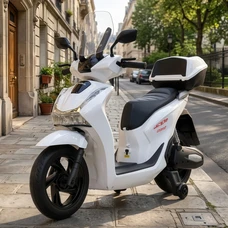 Детский мотоцикл M 6535EL-1(24V) белый скутер Honda с мотором 500W