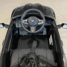 Детский электромобиль BMW M 5096EBLR-2 черный светятся фары фото 92