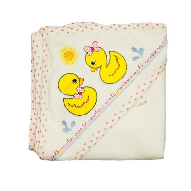 Детское полотенце ( 1 шт ) Турция белого цвета с уголком с утятами ободок в розовый горошек 90*78см 752